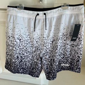 New Men's Oakley Swimsuit XXL